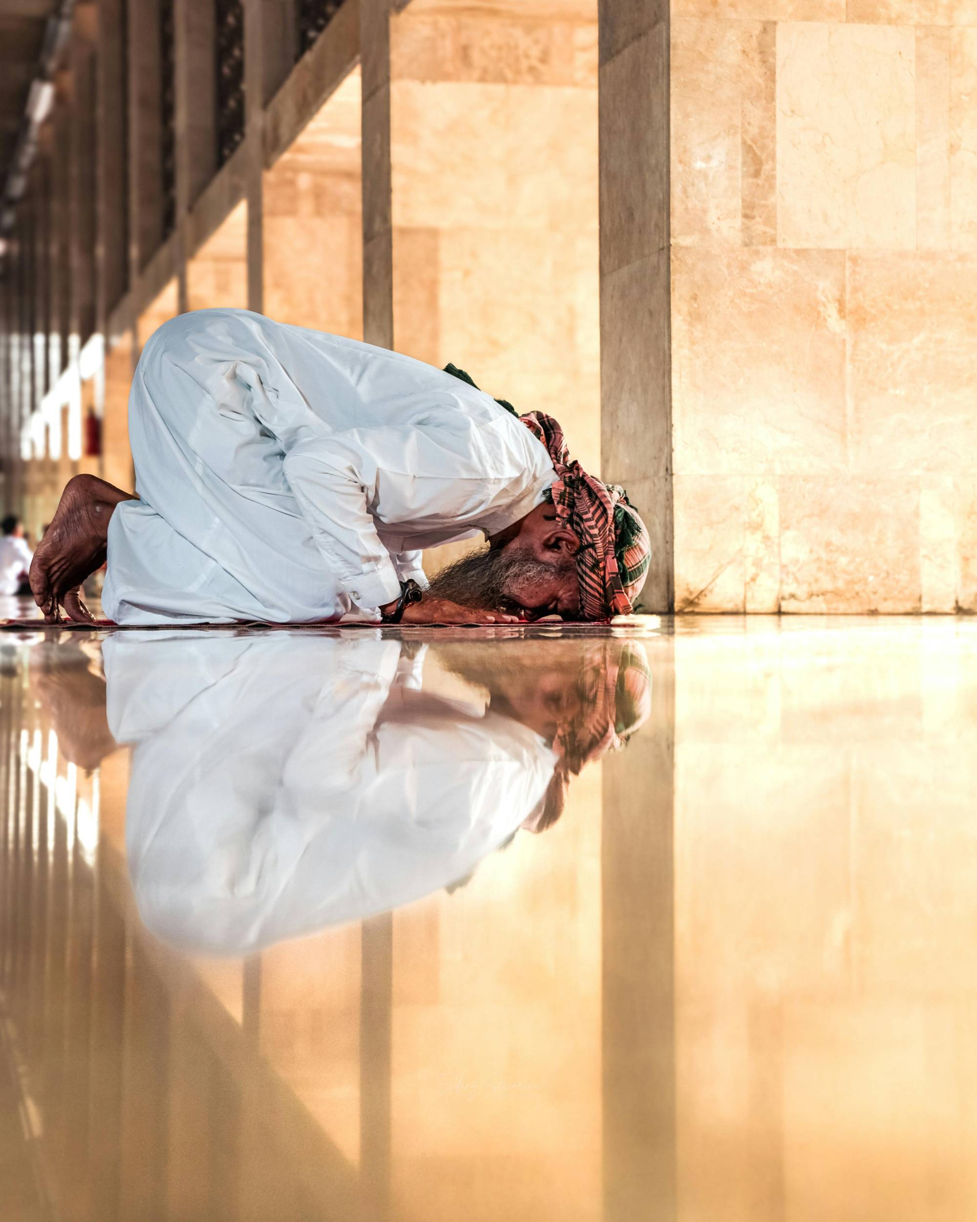 What Do Muslim Men Wear